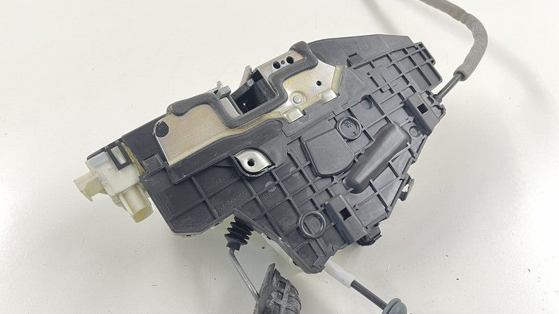 2217201635 / A2217201635 / A 221 720 16 35 1635 07-13 MERCEDES W221 S CLASS PASSENGER RIGHT FRONT DOOR LOCK LATCH ACTUAT