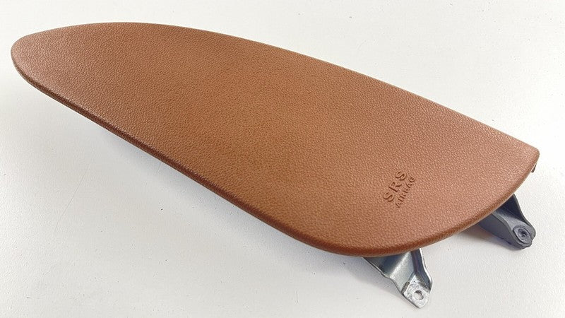 2118602805 / A2118602805 / A 211 860 28 05 2805 03-09 MERCEDES BENZ E350 W211 PASSENGER RIGHT FRONT SEAT AIRBAG AIR BAG 