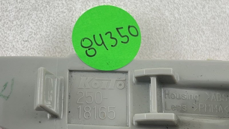 250-18165 / 250 18165 / 25018165 24-25 NISSAN Z NISMO RIGHT REAR BUMPER REFLECTOR SIDE MARKER 250-18165 OEM