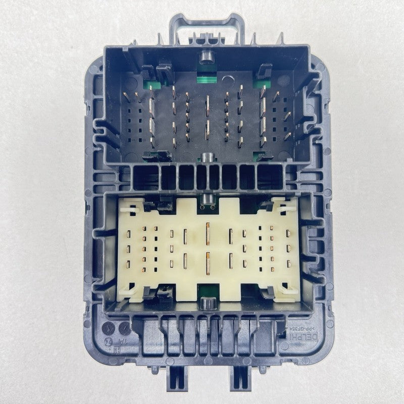 84932405 22-24 CADILLAC CT5 V BLACKWING CABIN FUSE RELAY JUNCTION BOX 84932405 OEM