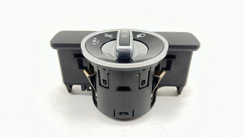 A 212 905 11 51 1151 / A2129051151 / 2129051151 12-18 MERCEDES BENZ CLS550 W218 HEADLIGHT HEAD LIGHT LAMP CONTROL SWITCH