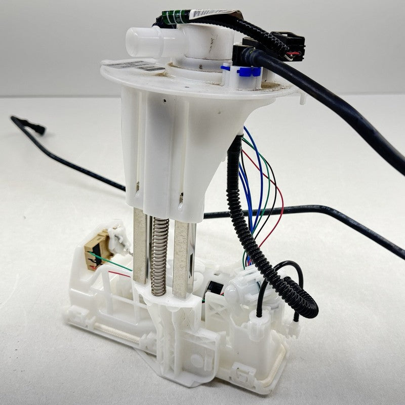 77020-47250 / 77020 47250 / 7702047250 23-25 TOYOTA PRIUS GAS TANK FUEL PUMP SENDING UNIT DELIVERY 77020-47250 OEM