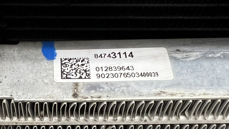 8452 0772 / 84520772 22-26 CADILLAC CT5 V BLACKWING RADIATOR CONDENSER FAN ASSEMBLY OEM