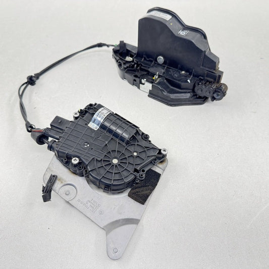 7 202 159 / 7202159 06-10 BMW M6 E63 E64 Driver Left Door Latch Lock Actuator Soft Close 7202159 OEM