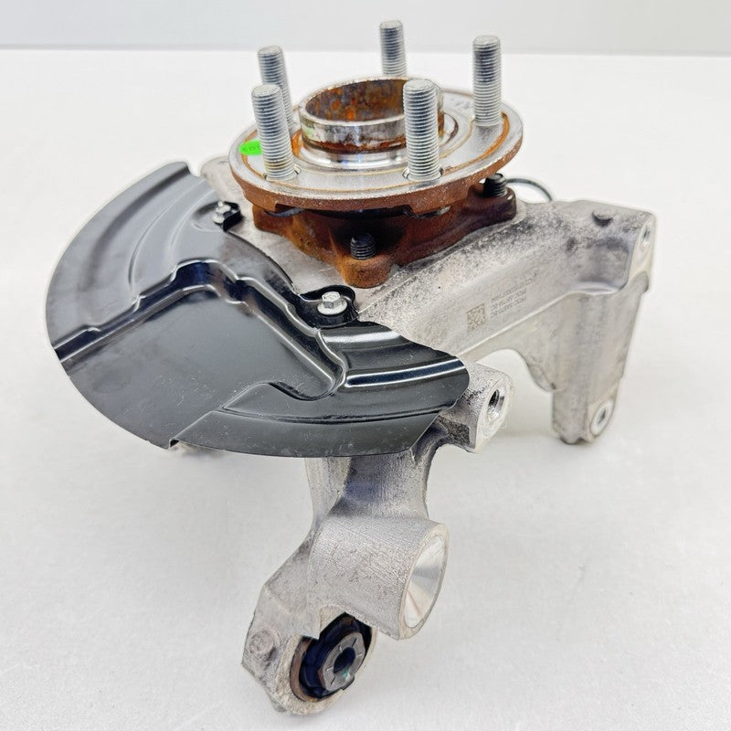 PR3C-5A970-BB / PR3C 5A970 BB / PR3C5A970BB 24-25 FORD MUSTANG GT PASSENGER RIGHT REAR SPINDLE KNUCKLE HUB BEARING OEM