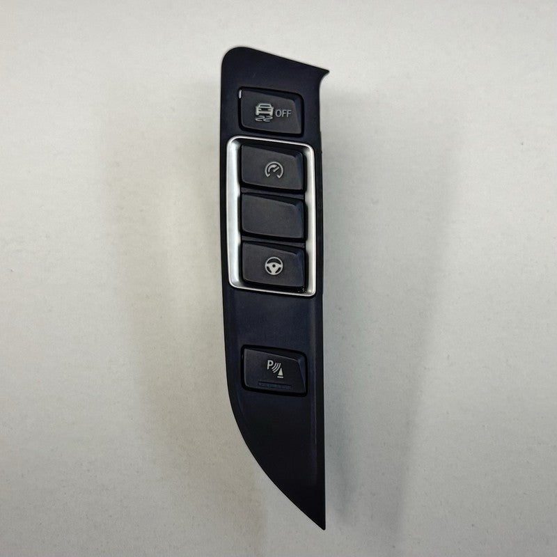 7 850 478 / 7850478 BMW M2 M3 M4 F80 F82 F87 Traction Control Switch Panel Assembly 7850478 OEM