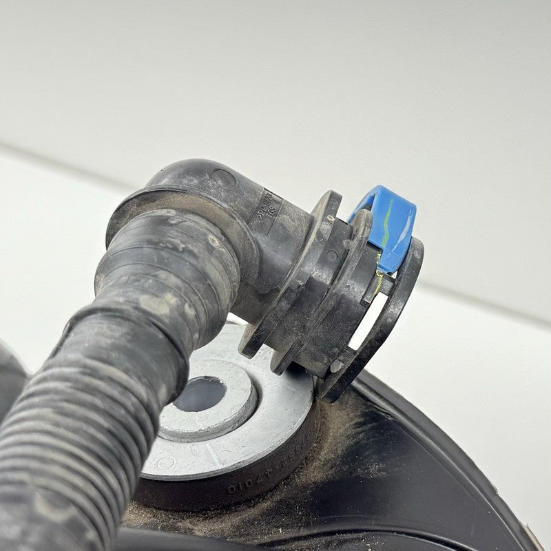 77100-47321 / 77100 47321 / 7710047321 23-25 TOYOTA PRIUS GASOLINE GAS TANK FUEL RESERVOIR W/ FUEL FILLER NECK HOSE OEM