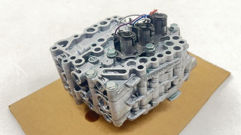 C33310036 24-25 SUBARU CROSSTREK 2.5L FB25D TRANSMISSION SHIFT SOLENOID VALVE BLOCK OEM