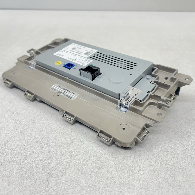 5H0-919-605-B / 5H0 919 605 B / 5H0919605B 22-24 VOLKSWAGEN GOLF R MK8 CENTER DASH DASHBOARD RADIO DISPLAY 10" SCREEN OE