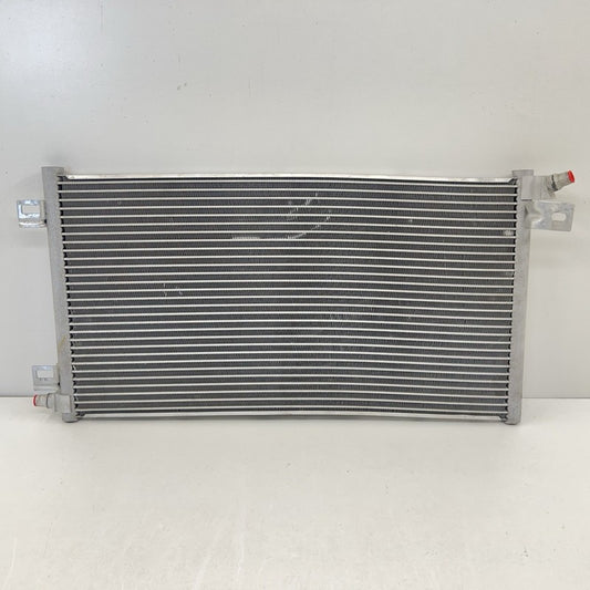 84743114 22-25 CADILLAC CT5 V BLACKWING FRONT ENGINE RADIATOR 84743114 OEM