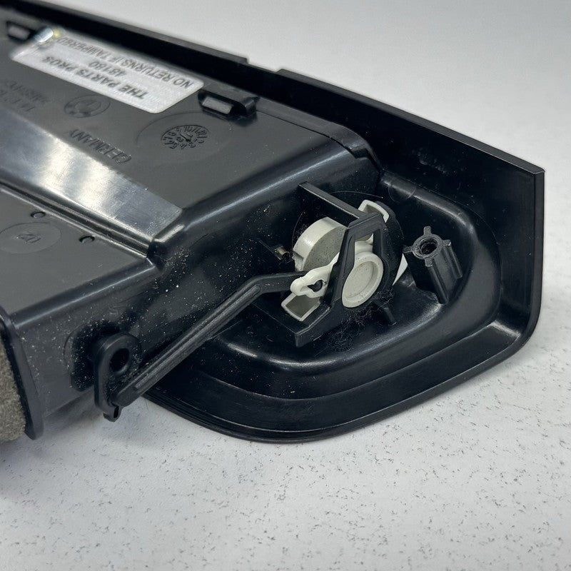 7 211 887 11-16 BMW M5 528 535 550 F10 Rear B Pillar Air Vent Grille Pair Black OEM