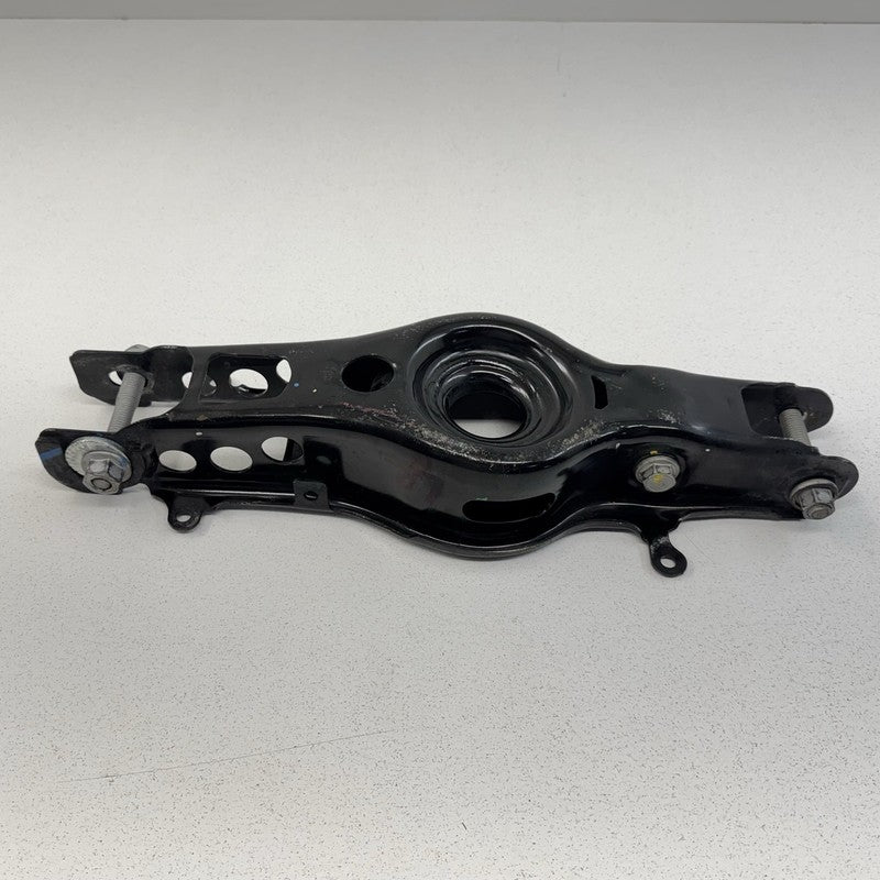 16-24 Chevrolet Camaro ZL1 SS Driver Left Rear Suspension Control Arm 