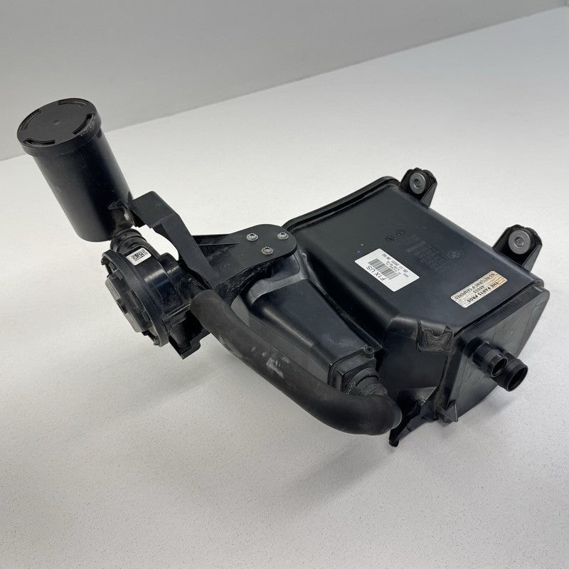 7 347 621 / 7347621 12-16 BMW M5 F10 Fuel Evap Vapor Charcoal Emission Canister OEM