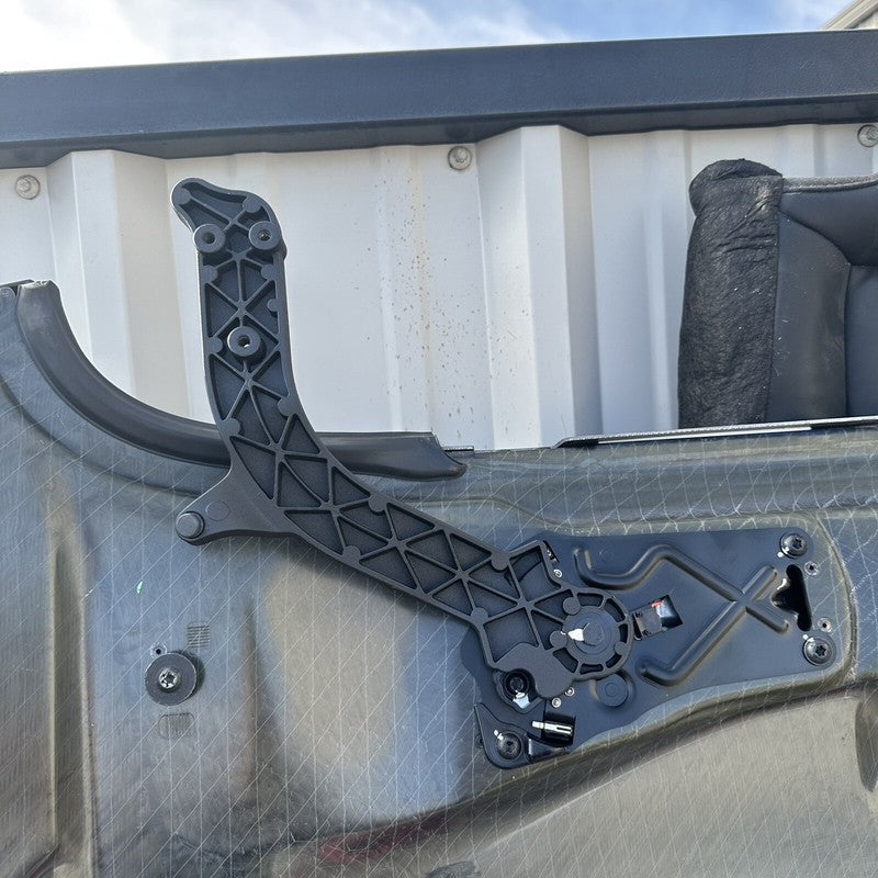 427825300AGRU 11-15 AUDI R8 SPYDER REAR ENGINE HOOD DECK LID CONVERTIBLE TOP STOWAGE COVER OEM