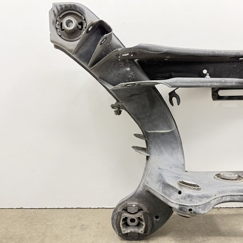 08-14 Mercedes W204 C250 Rear Subframe Crossmember Cradle 2043520106 O
