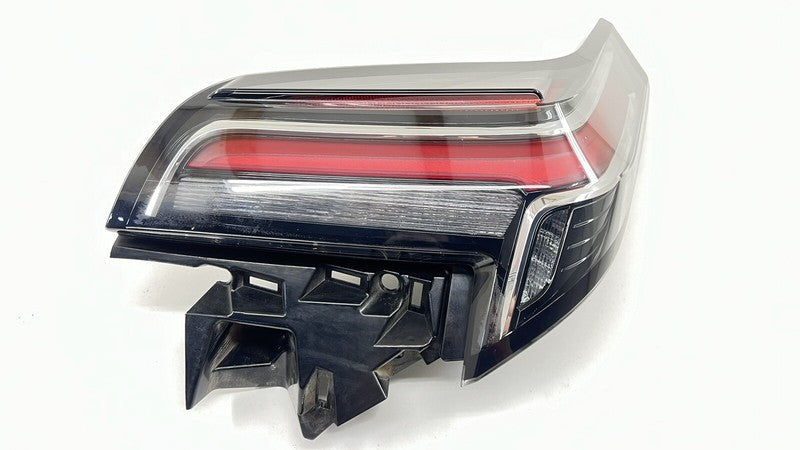 84864812 22-25 CADILLAC CT4 V BLACKWING DRIVER LEFT REAR TAILLIGHT TAIL LIGHT LAMP OEM