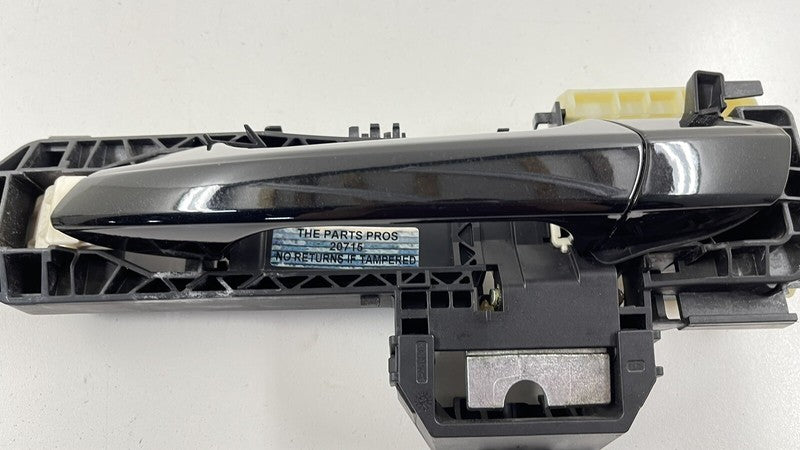 2047601034 / A2047601034 / A 204 760 10 34 1034 08-14 MERCEDES W204 W212 C E CLASS DRIVER LEFT REAR DOOR HANDLE BLACK OE