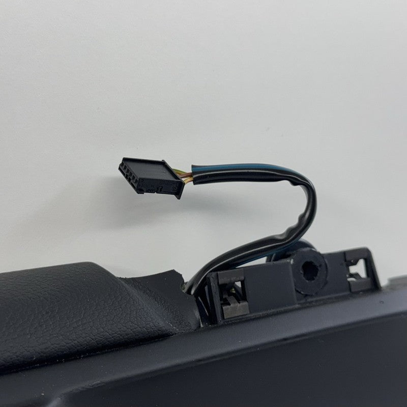 987.656.086.00 / 987 656 086 00 / 98765608600 05-12 Porsche Boxster Cayman 987 Driver Left Door Panel Interior Cover Tri