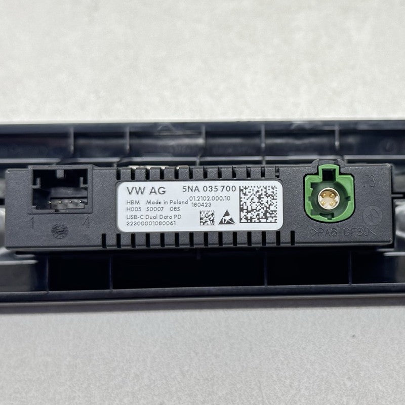 5NA-035-700 / 5NA 035 700 / 5NA035700 22-25 VOLKSWAGEN GOLF R MK8 DUAL INPUT TYPE C CHARGING PORT W/TRIM 5NA035700 OEM