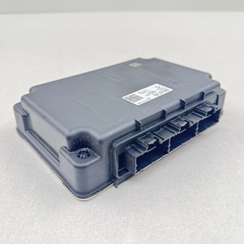 13557686 / 1355 7686 22-25 CADILLAC CT5 V BLACKWING NETWORK GATEWAY CONTROL MODULE 13550127 OEM