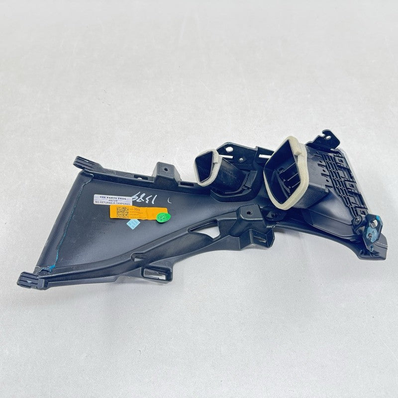 8485 3511 / 84853511 22-24 CADILLAC CT5 V BLACKWING LEFT DASH AC AIR VENT GRILLE WITH COVER TRIM OEM