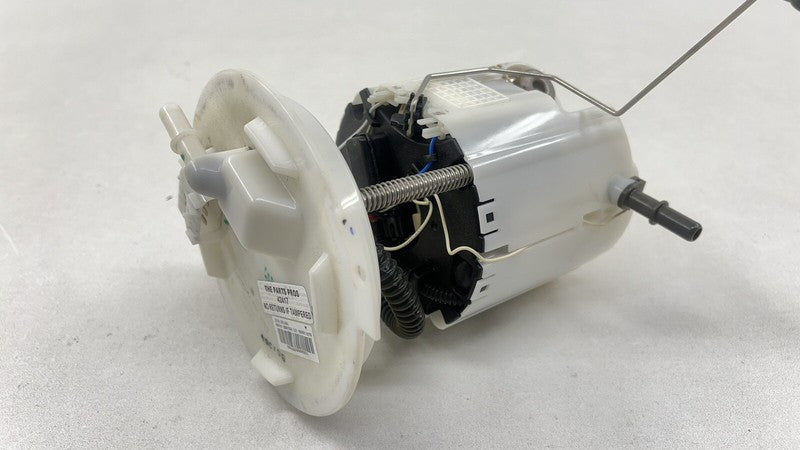 13501553 10-15 CHEVROLET CAMARO SS GAS TANK FUEL PUMP SENDING UNIT DELIVERY 13501553 OEM