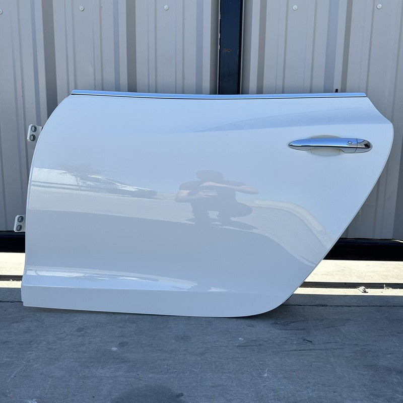 14-22 MASERATI QUATTROPORTE DRIVER LEFT REAR DOOR COMPLETE NO GLASS WHITE OEM