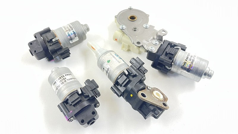 439440-10160 / 439440 10160 / 43944010160 07-12 LEXUS LS460 PASSENGER RIGHT FRONT SEAT ADJUSTMENT ADJUST MOTOR SET OEM
