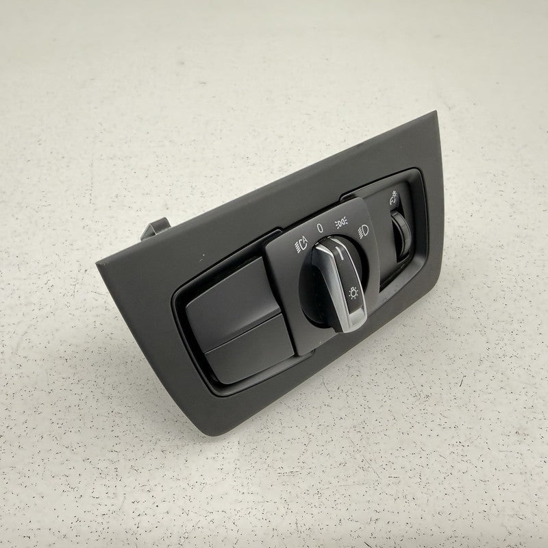 15-20 BMW F80 F82 F83 M3 M4 Headlight Lamp Switch Control Panel 928802