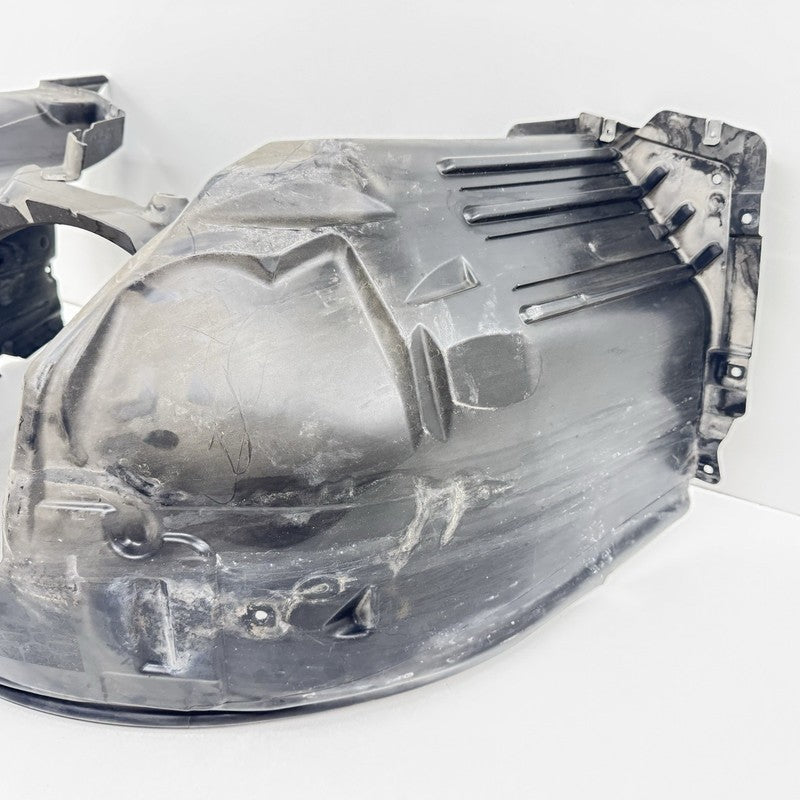 173 701 10 / 17370110 06-10 BMW M6 Left Front Fender Liner Wheel Arch Shield Splash Guard Trim OEM