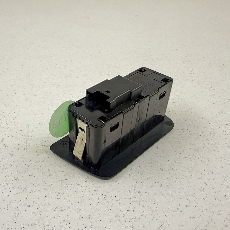 61319275121 11-16 BMW M5 528 535 550 F10 Rear Trunk Lock Open Release Button Switch OEM