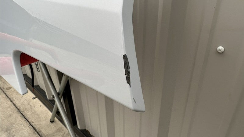 427 809 606 / 427809606 / 427.809.606 12-15 AUDI R8 SPYDER PASSENGER RIGHT REAR UPPER QUARTER PANEL ASSEMBLY WHITE OEM