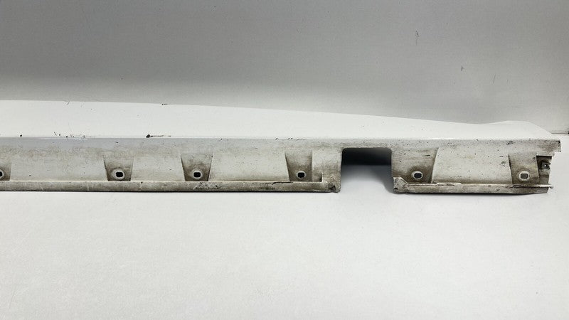 5177 7 898 214 / 51777898214 06-10 BMW M6 E63 E64 PASSENGER RIGHT SIDE SKIRT ROCKER PANEL COVER TRIM OEM