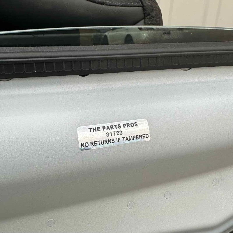 11-15 AUDI R8 SPYDER PASSENGER RIGHT DOOR COMPLETE W/ GLASS WHITE OEM