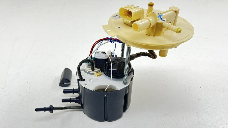 2102089 22-24 CADILLAC CT4 V BLACKWING GAS TANK FUEL PUMP SENDING UNIT OEM