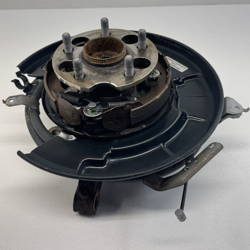 08-13 Toyota Highlander AWD Left Rear Spindle Knuckle Hub Bearing 38K Miles OEM