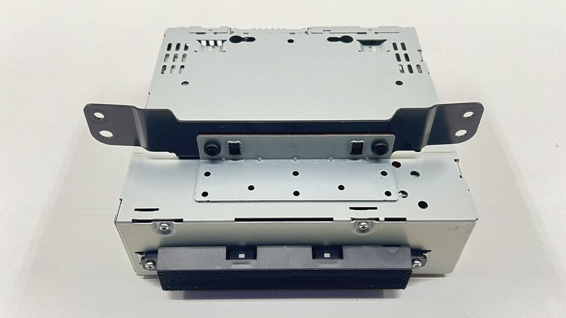 31266764 07-10 ASTON MARTIN VANTAGE CD CHANGER PLAYER RADIO STEREO HEAD UNIT 31266764 OEM