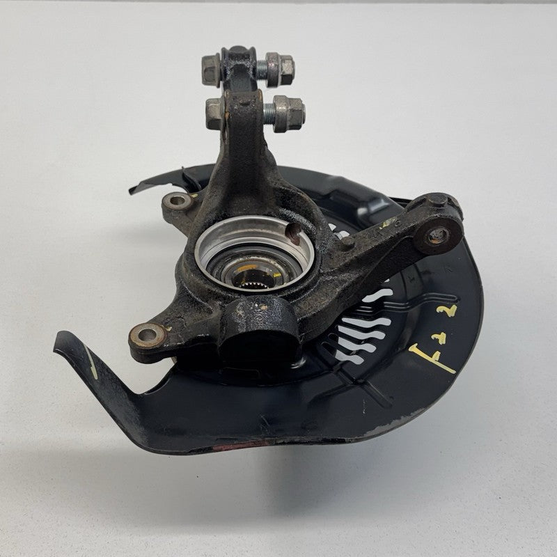 08-13 Toyota Highlander AWD Right Front Spindle Knuckle Hub Bearing 38K Mile OEM