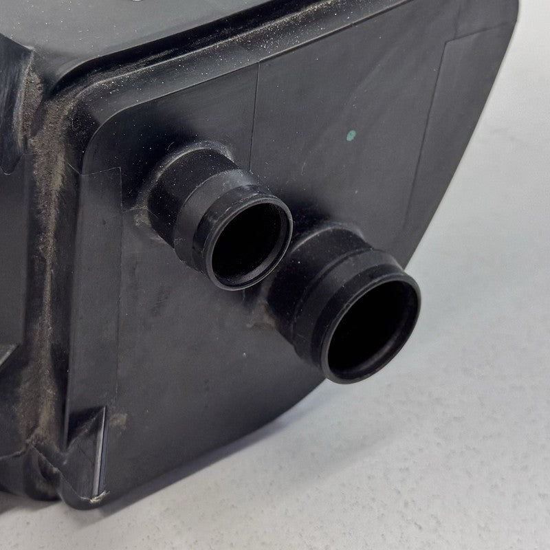 7 347 621 / 7347621 12-16 BMW M5 F10 Fuel Evap Vapor Charcoal Emission Canister OEM