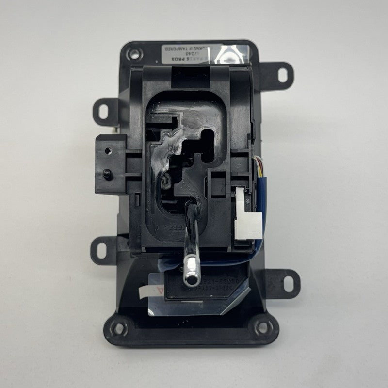 33521-53050 / 33521 53050 / 3352153050 08-14 Lexus IS F Transmission Shifter Gear Box Selector Lever 33521-53050 OEM