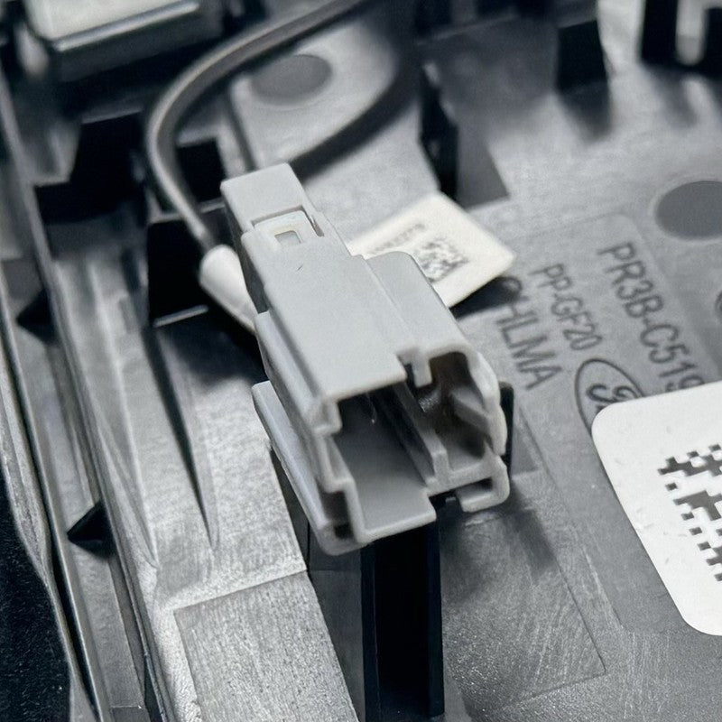 PR3B-C519A58-AAAW / PR3B C519A58 AAAW / PR3BC519A58AAAW 24-25 Ford Mustang GT Front Overhead Console Dome Reading Light 