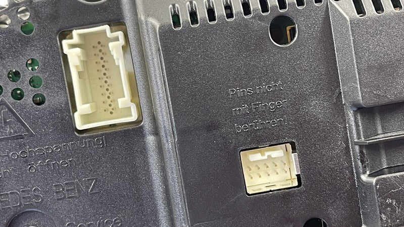 2219004203 / A2219004203 / A 221 900 42 03 4203 10-13 MERCEDES BENZ S550 W221 SPEEDOMETER GAUGE INSTRUMENT CLUSTER 65K M