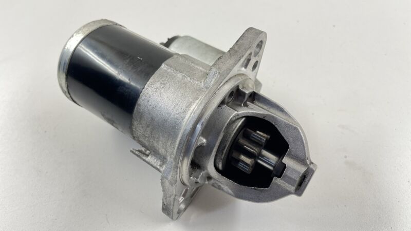 23300 AA710 / 23300-AA710 / 23300AA710 15-21 SUBARU WRX 2.0L AUTOMATIC MOTOR ENGINE CRANK STARTER 23300 AA710 OEM