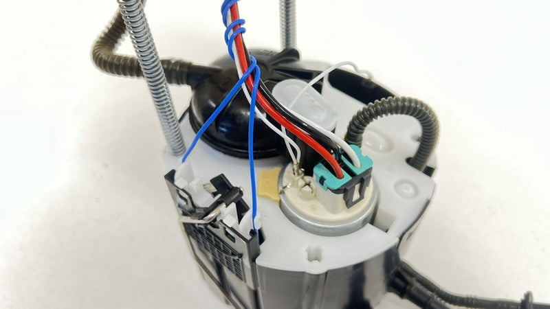 85564746 / 8556 4746 22-24 CADILLAC CT4 V BLACKWING GAS TANK FUEL PUMP SENDING UNIT 85564746 OEM