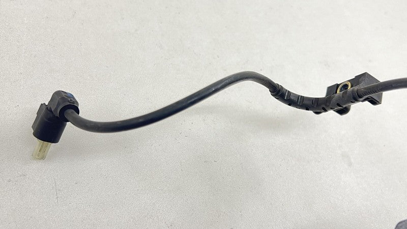 A 212 540 26 05 2605 / A2125402605 / 2125402605 12-18 MERCEDES BENZ CLS550 W218 DRIVER LEFT REAR SPINDLE KNUCKLE HUB BEA