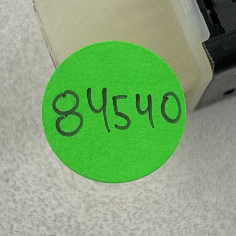 25832462 12-15 CHEVROLET CAMARO ZL1 CENTER CONSOLE USB PORT SOCKET 25832462 OEM