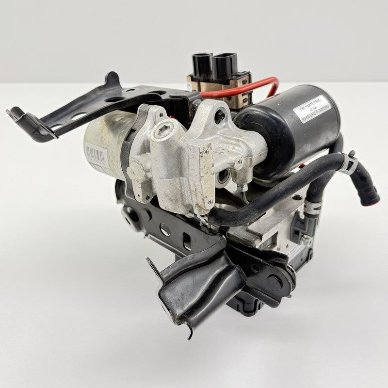 44510-48080 / 44510 48080 / 4451048080 11-13 Toyota Highlander Hybrid Anti Brake Lock ABS Pump Module 44510-48080 OEM