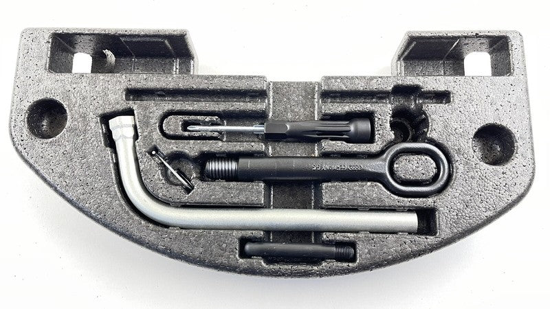 4H0 012 110 C / 4H0012110C 15-18 AUDI A8 REAR EMERGENCY CAR TOOL KIT 4H0 012 110 C OEM