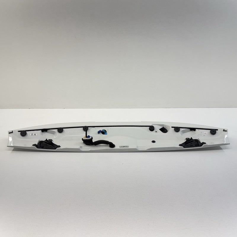 82819-48280 / 82819 48280 / 8281948280 08-13 Toyota Highlander Rear Tailgate Spoiler Wing W/ Third Brake Light OEM