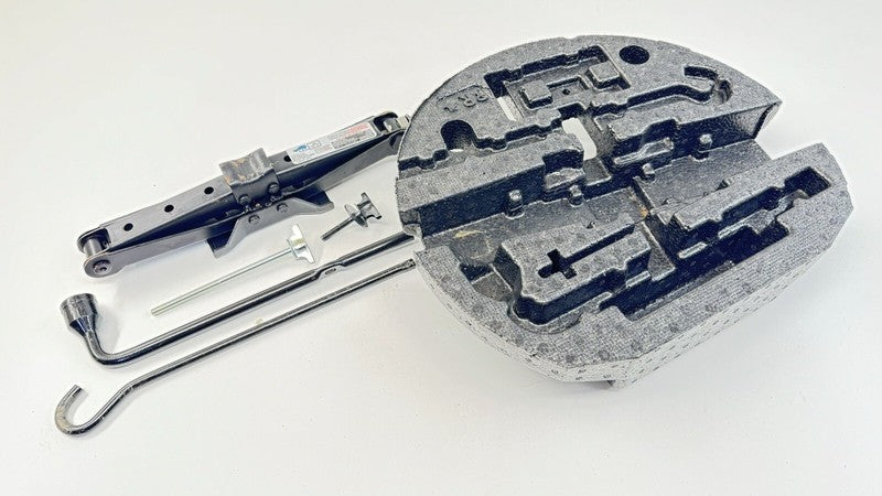 84540TK8AA003 / 84540-TK8A-A003 11-22 HONDA ODYSSEY EMERGENCY SPARE TIRE WHEEL CAR JACK TOOL KIT ASSEMBLY OEM